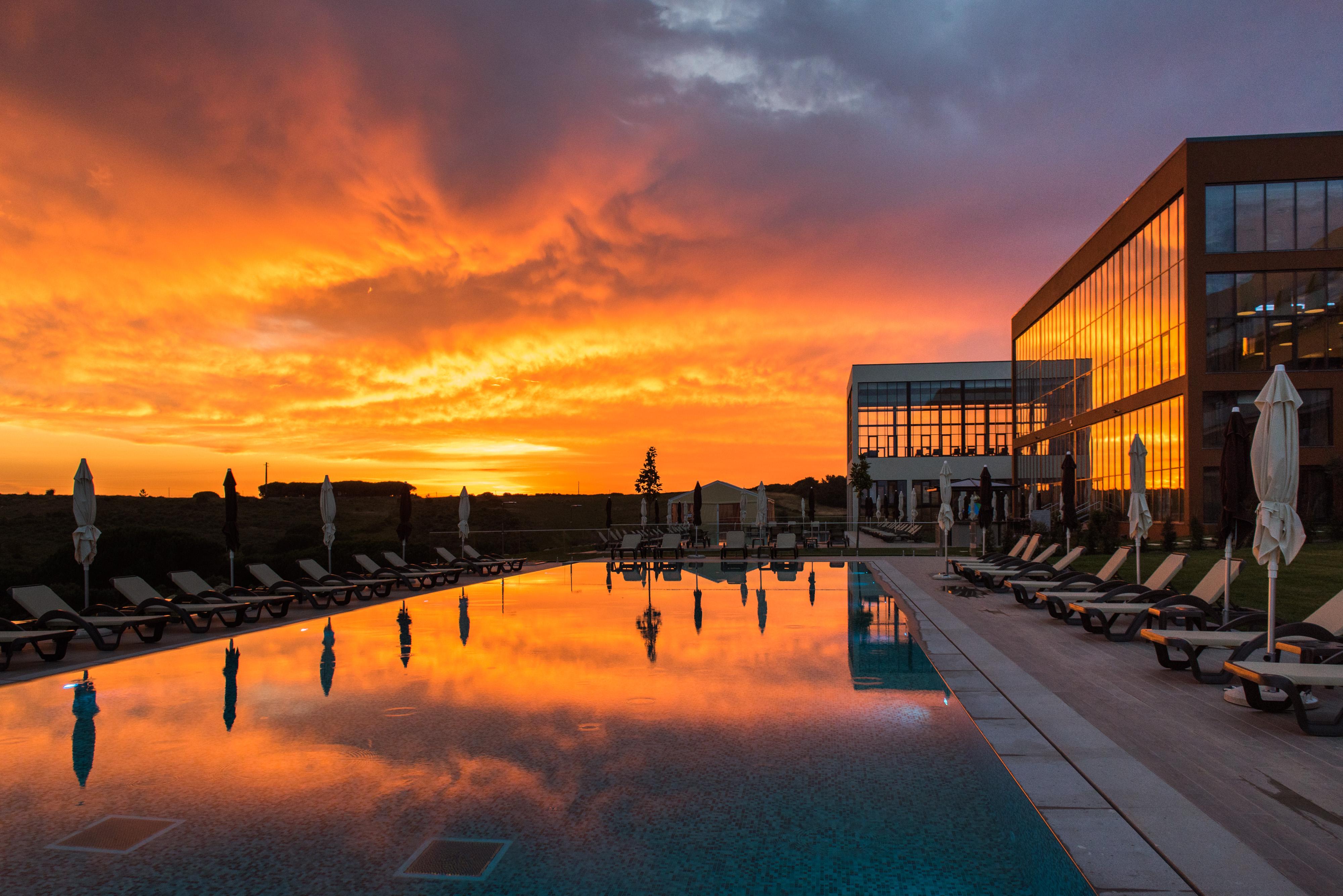 Vila Gale Sintra Exterior foto Sunset at the Hotel