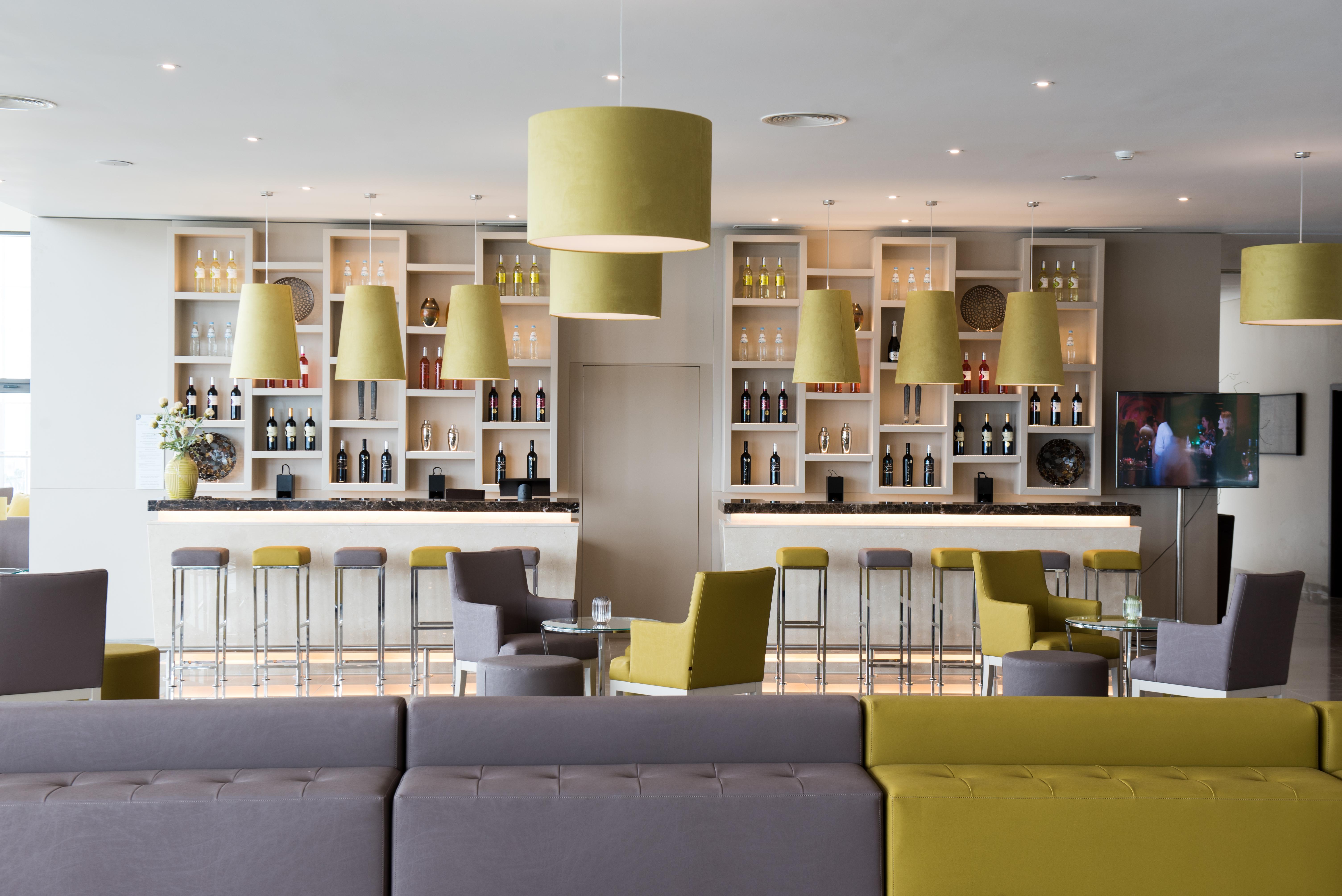 Vila Gale Sintra Exterior foto The lounge at the airport