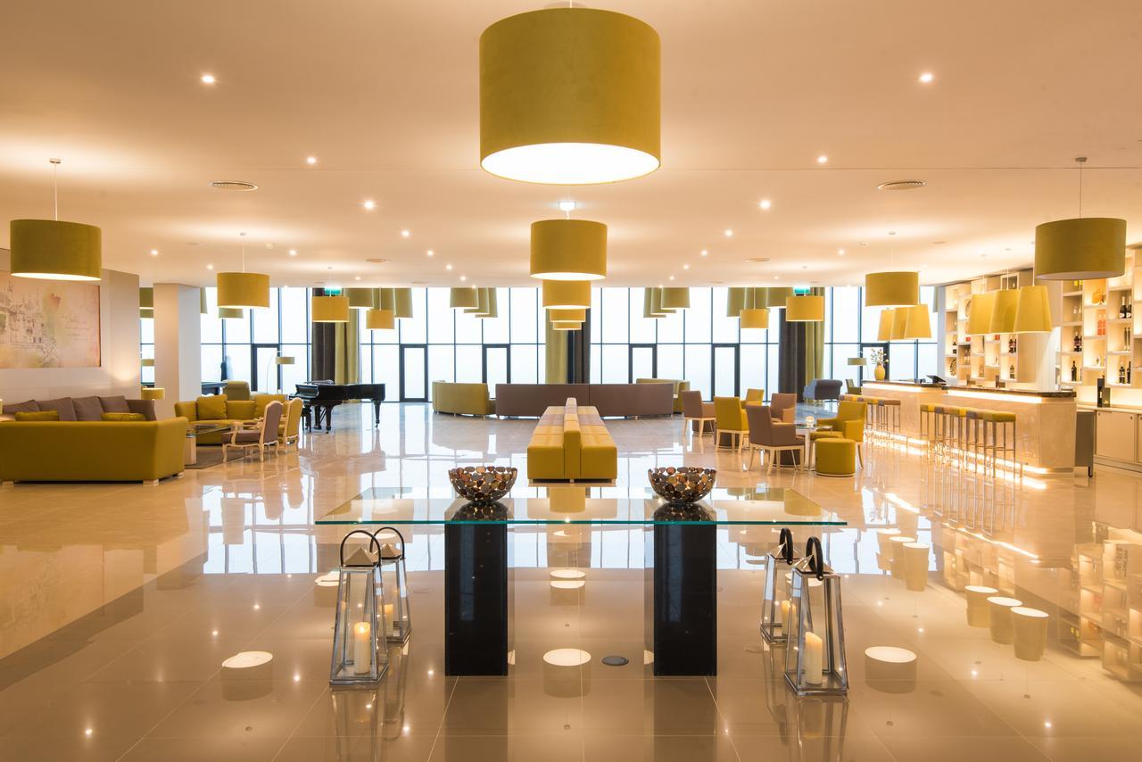 Vila Gale Sintra Exterior foto The lounge at the airport